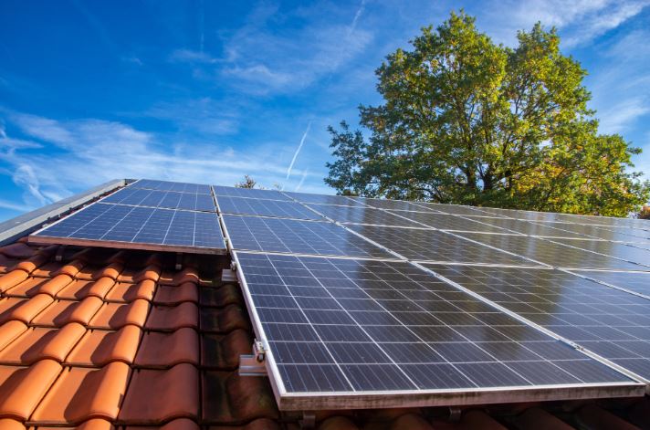 Advantages and Disadvantages of Solar Panels