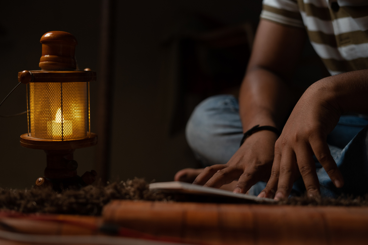  Understanding Power Interruption Difference Between Brownouts and Blackouts