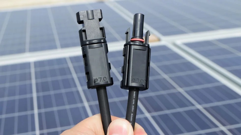 Identifying Positive and Negative Terminals on a Solar Panel