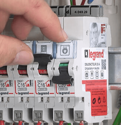 Circuit-Breaking Fuses