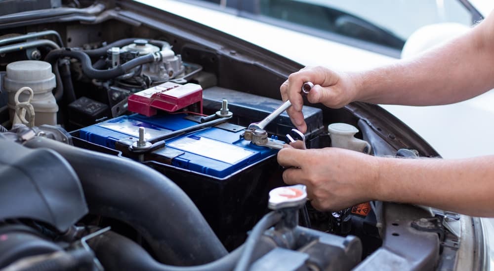 How to Install Your Car Battery Safely?