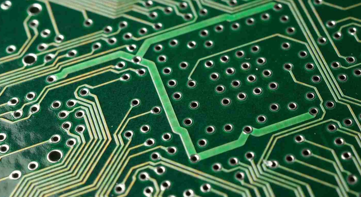 Why Must Through-Holes in PCB Circuit Boards Be Plugged