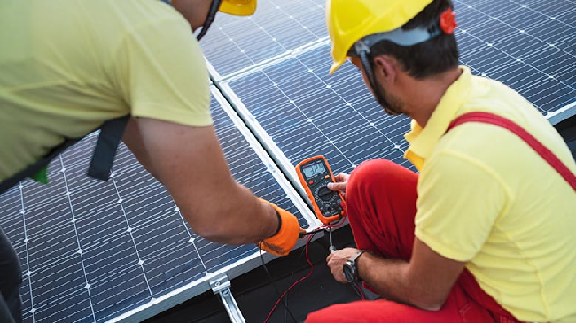  Solar Panel Shows Voltage, But No Current