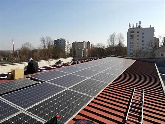 Installing Solar Panels on Flat Roofs